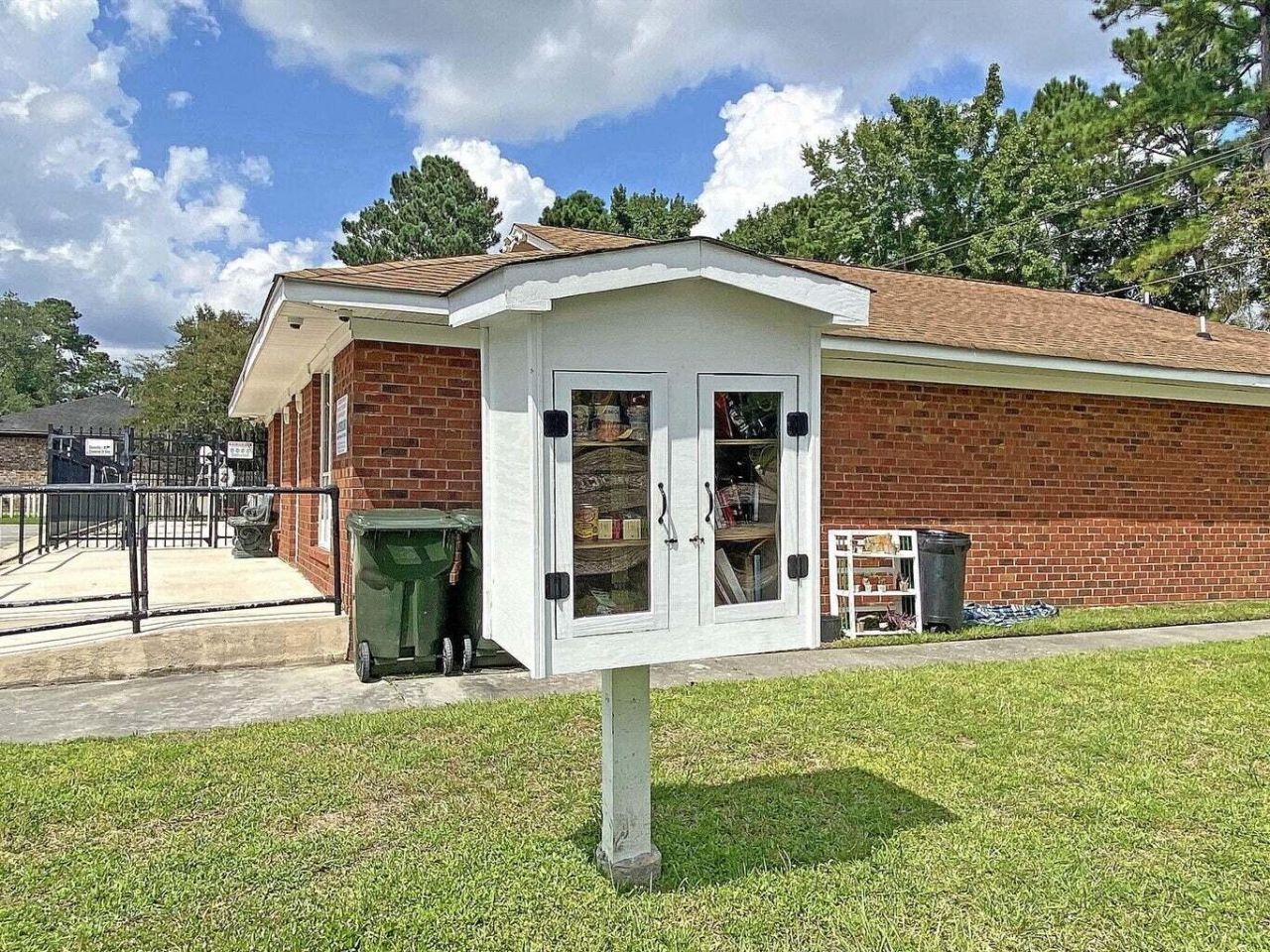 1303 Sand Pine Road Photo 42