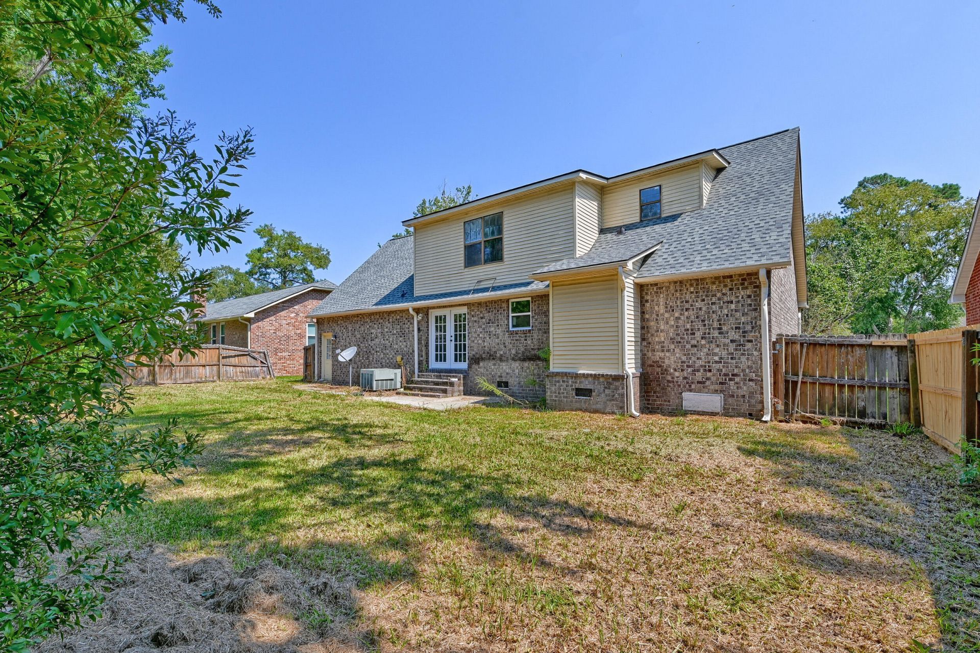 1303 Sand Pine Road Photo 8