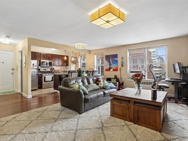 65-45 Yellowstone Boulevard , Unit 6G, Forest Hills, NY 11375