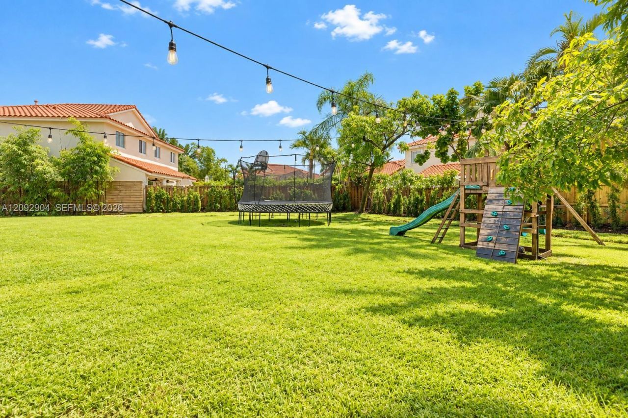 10600 NW 54th St, Doral, FL 33178 Photo