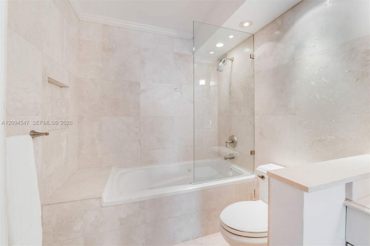 5 Island Ave , Unit 3C, Miami Beach, FL 33139 Photo