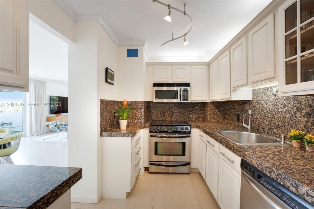 5 Island Ave , Unit 3C, Miami Beach, FL 33139 Photo