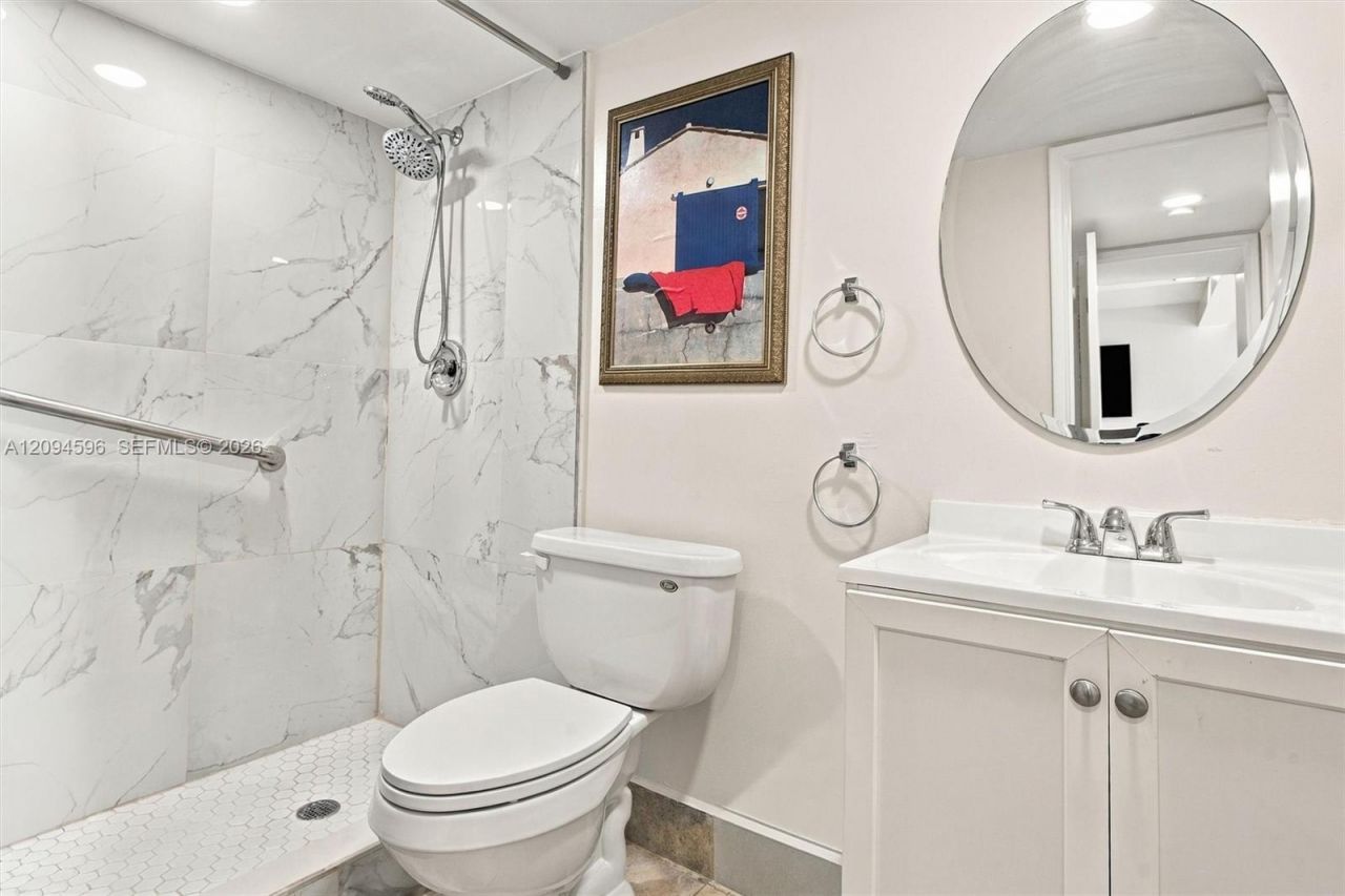 9670 Fontainebleau Blvd , Unit 19, Miami, FL 33172 Photo