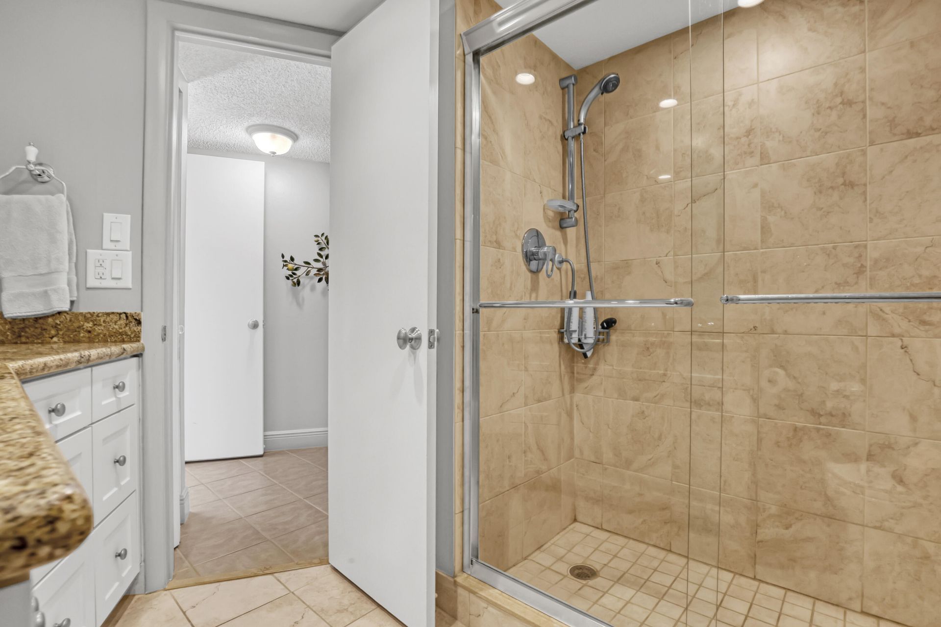 2800 N Ocean Drive, Unit A-22A, Riviera Beach, FL 33404 Photo