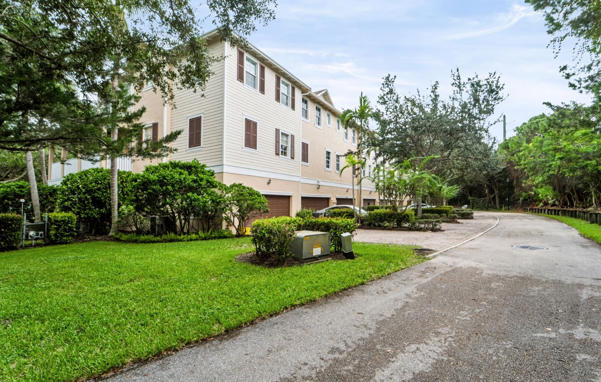 297 E Bay Cedar Circle, Jupiter, FL 33458 Photo