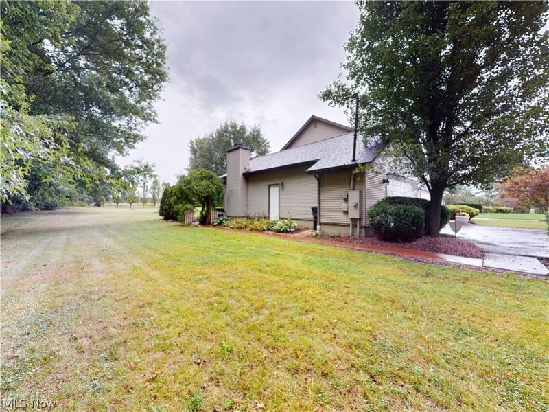 9875 Detwiler Road, Canfield, OH 44406 Photo 2