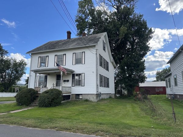 31 Fair St, Northampton, MA 01060