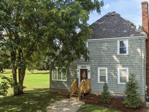 1897 Manning Avenue NW, Grand Rapids, MI 49534