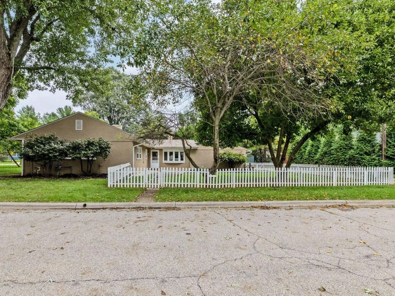 319 W South Street , Worthington, OH 43085 Photo 26