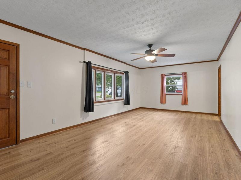 319 W South Street , Worthington, OH 43085 Photo 4