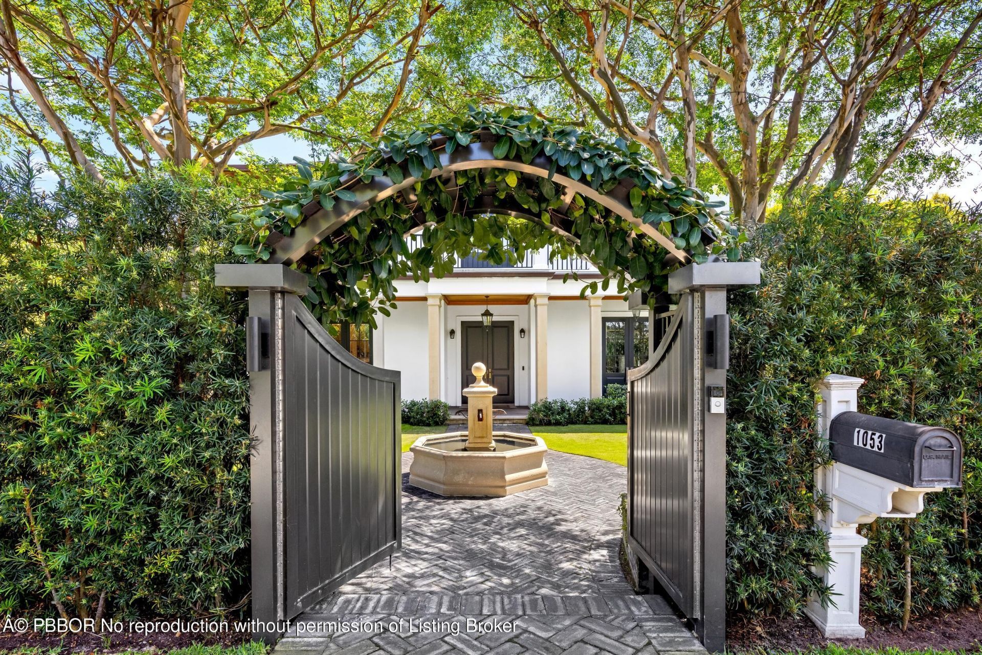 1053 N Lake Way, Palm Beach, FL 33480 Photo