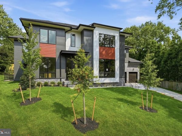 1905 LAMSON PLACE , MCLEAN, VA 22101