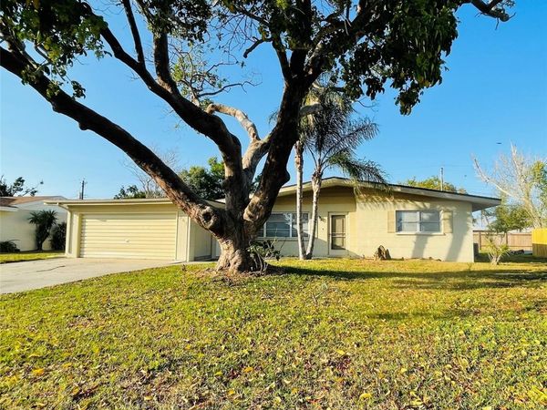 361 SEA GRAPE ROAD , VENICE, FL 34293