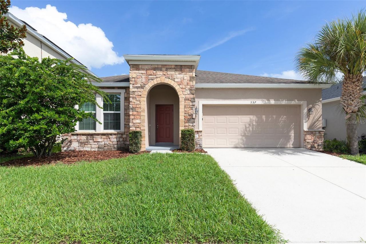 937 Hilltop Park Court, Apopka, FL 32703 Main Photo