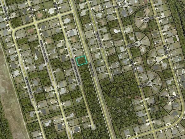 13 SEVEN CHAMPIONS PATH N, PALM COAST, FL 32164