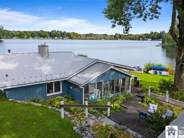 16 Lakeview Avenue , Cassadaga, NY 14718