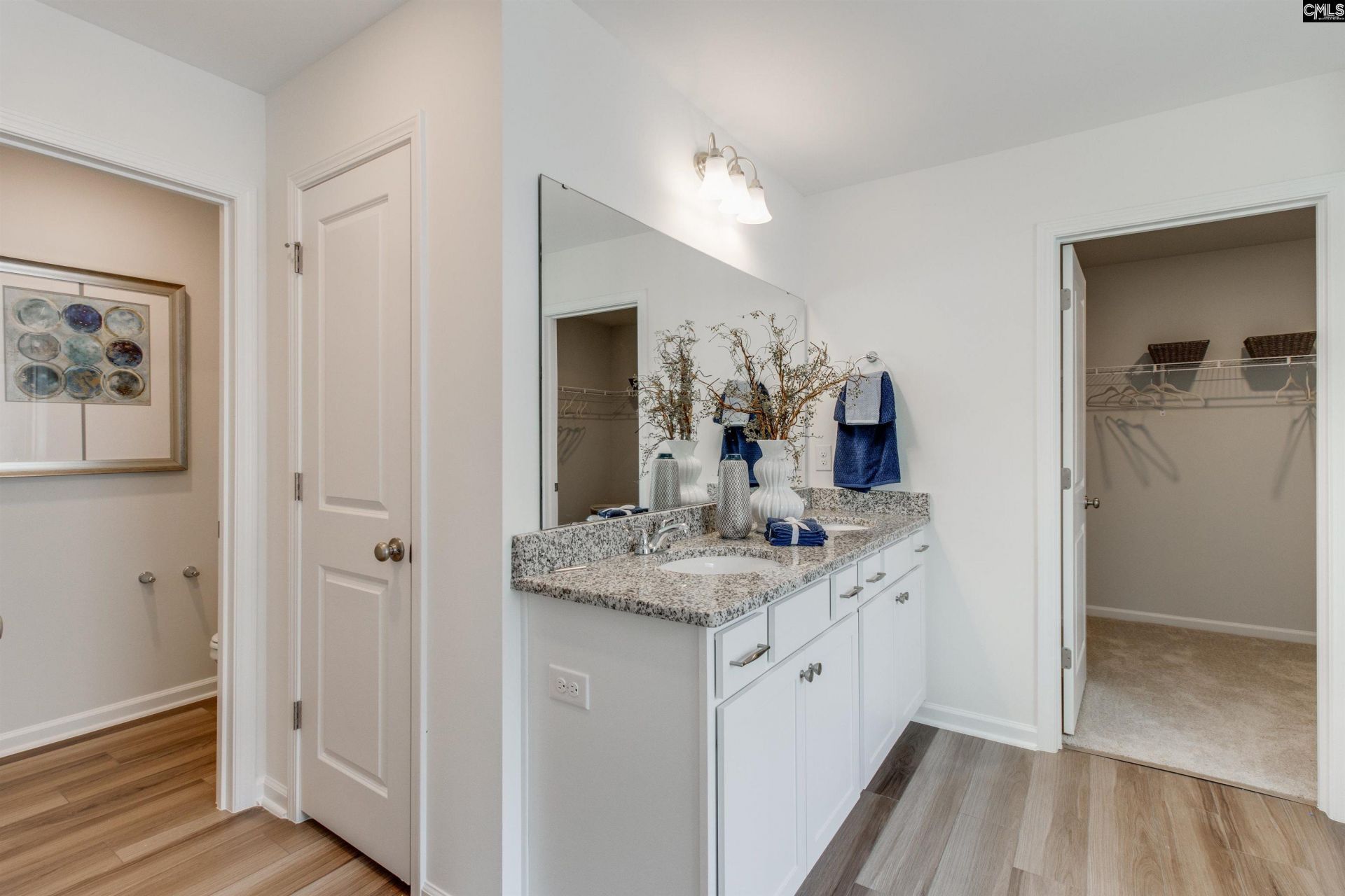 200 Dennington Drive  Photo 24