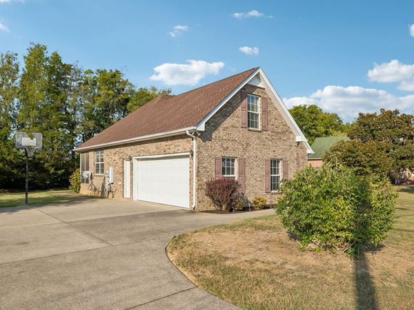 308 Burton Farms Dr, Smyrna, TN 37167