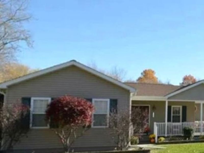 430 S Amboy Road, Conneaut, OH 44030 Photo 4