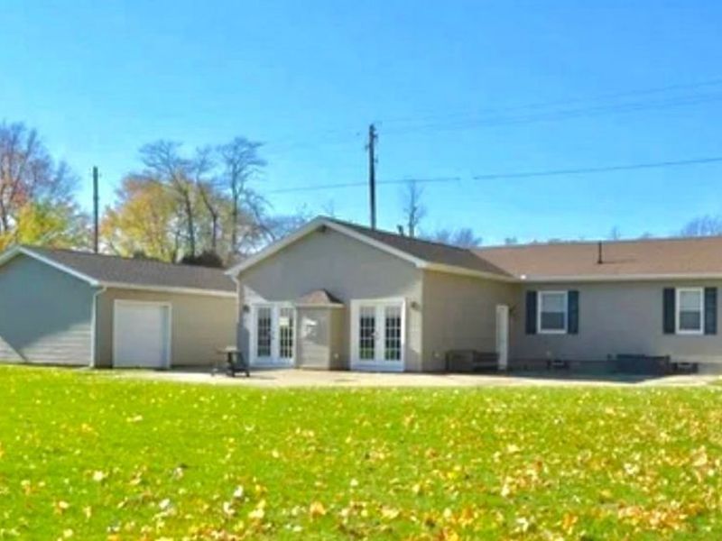 430 S Amboy Road, Conneaut, OH 44030 Photo 6