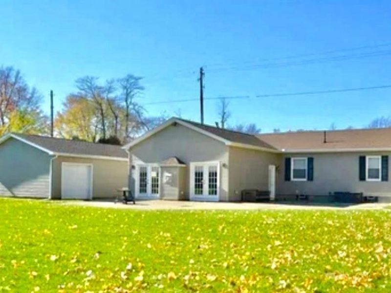 430 S Amboy Road, Conneaut, OH 44030 Photo 7