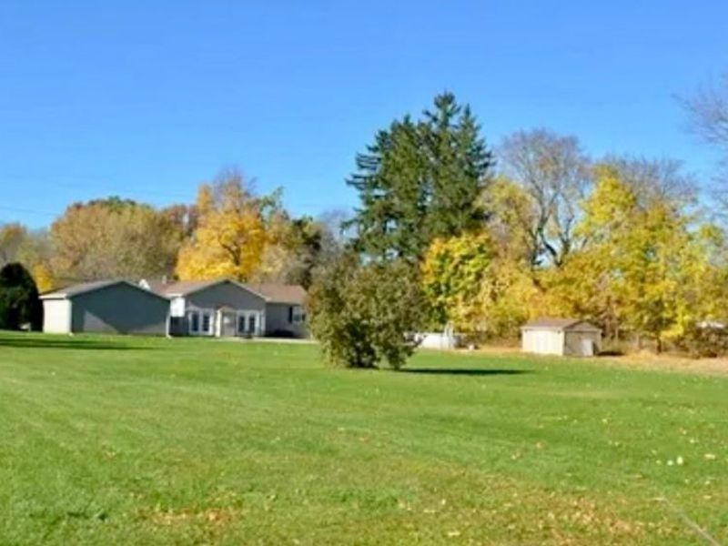 430 S Amboy Road, Conneaut, OH 44030 Photo 8
