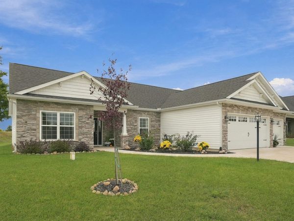 2098 S Raccoon Run Boulevard, Winona Lake, IN 46590