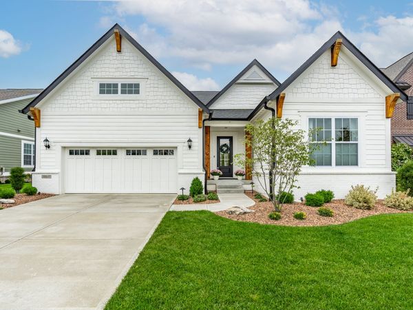 1517 Avondale Drive , Westfield, IN 46074