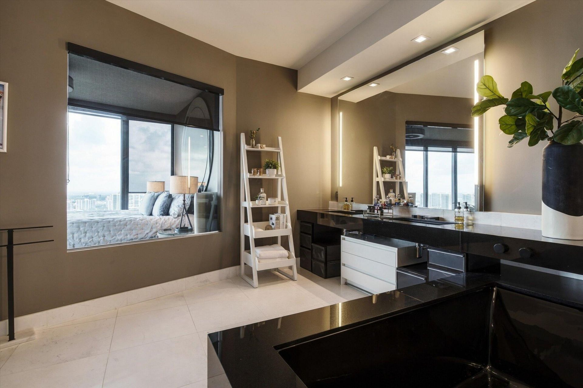 18555 Collins Avenue, Unit 3303, Sunny Isles Beach, FL 33160 Photo