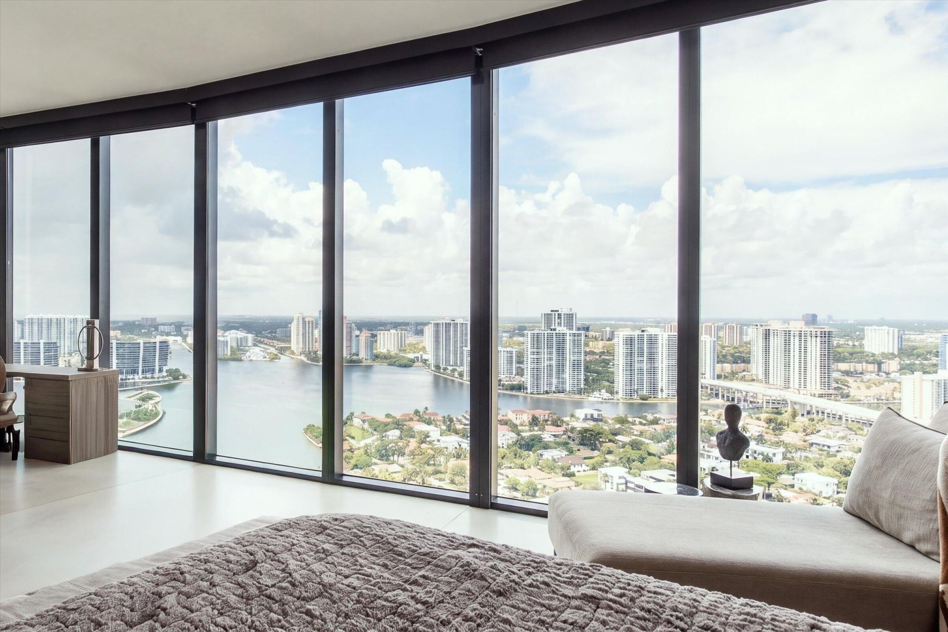18555 Collins Avenue, Unit 3303, Sunny Isles Beach, FL 33160 Photo