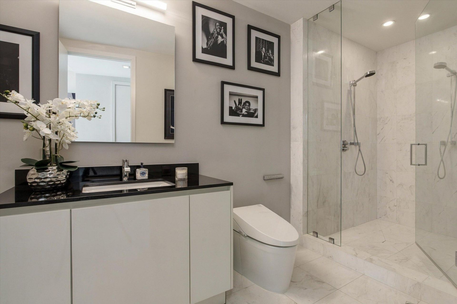 18555 Collins Avenue, Unit 3303, Sunny Isles Beach, FL 33160 Photo