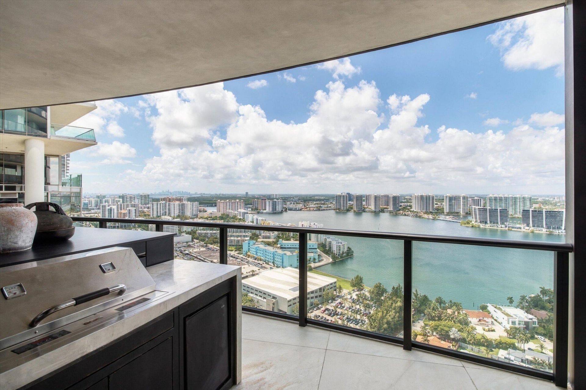 18555 Collins Avenue, Unit 3303, Sunny Isles Beach, FL 33160 Photo