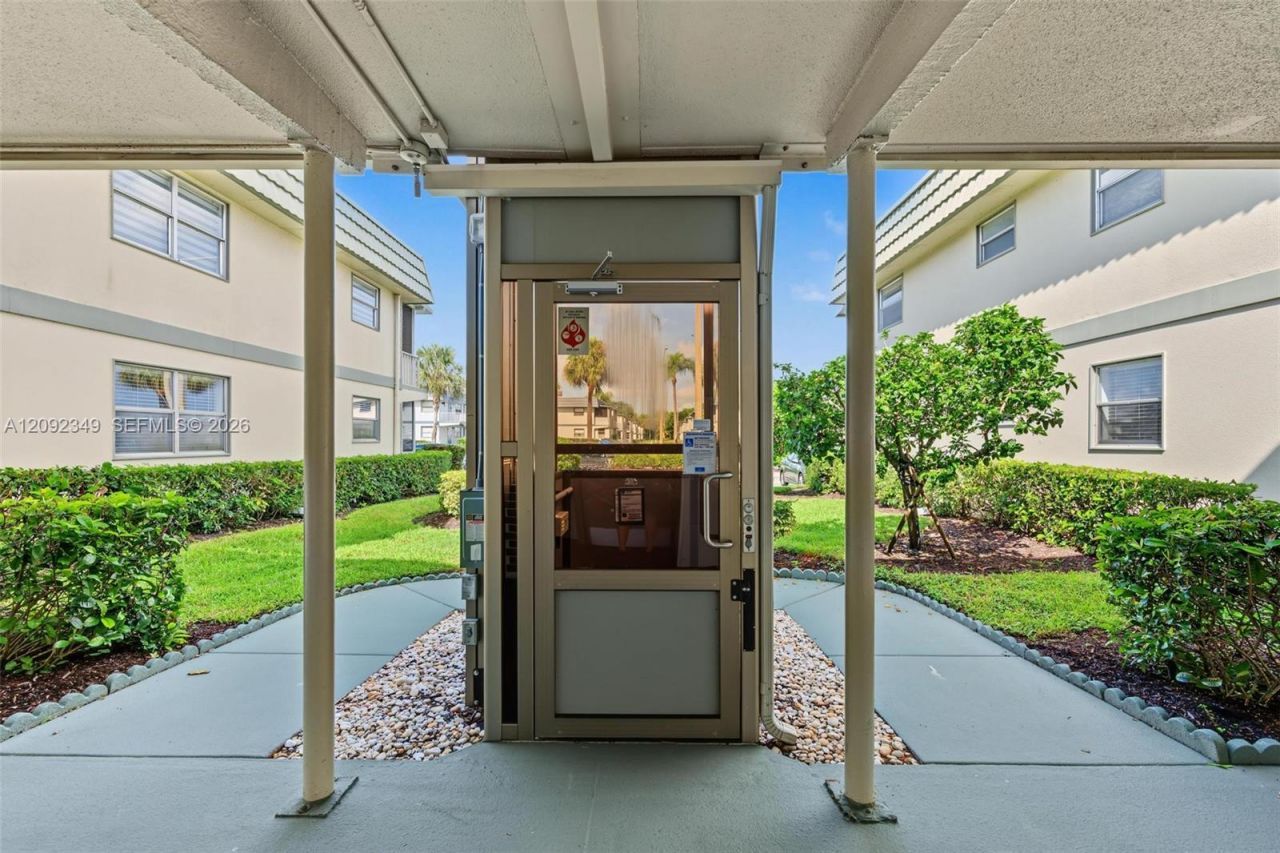 373 Monaco H , Unit H, Delray Beach, FL 33446 Photo