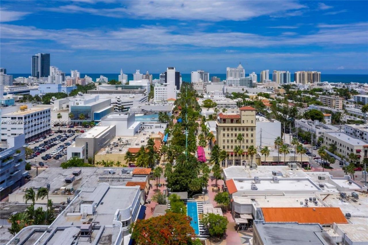 1680 Michigan Ave , Unit 914, Miami Beach, FL 33139 Photo