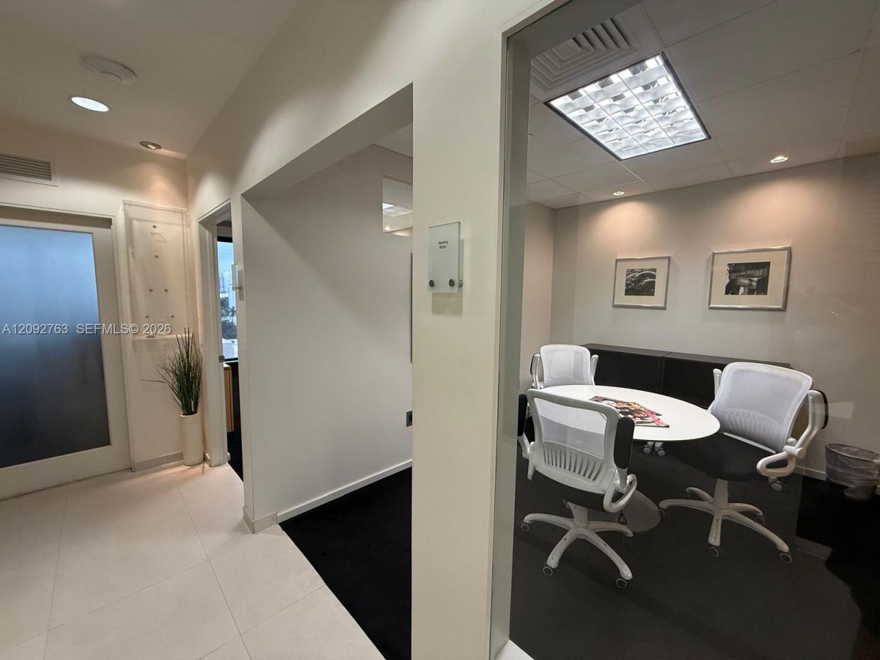 1680 Michigan Ave , Unit 914, Miami Beach, FL 33139 Photo