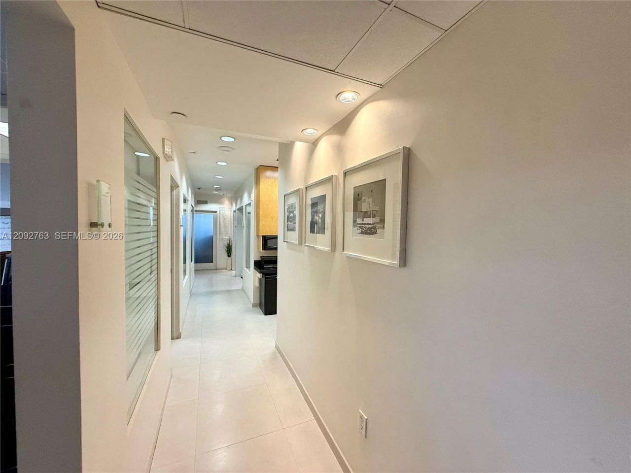 1680 Michigan Ave , Unit 914, Miami Beach, FL 33139 Photo