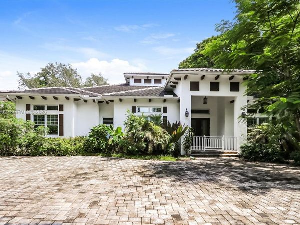 5 Summer Ln, Sewalls Point, FL 34996