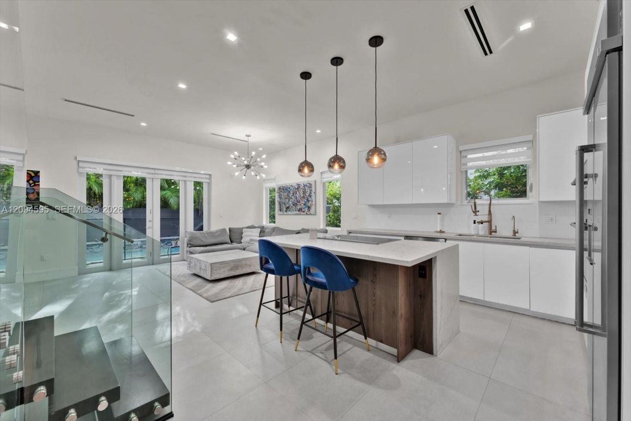 3079 Carter St, Unit 3079, Miami, FL 33133 Photo