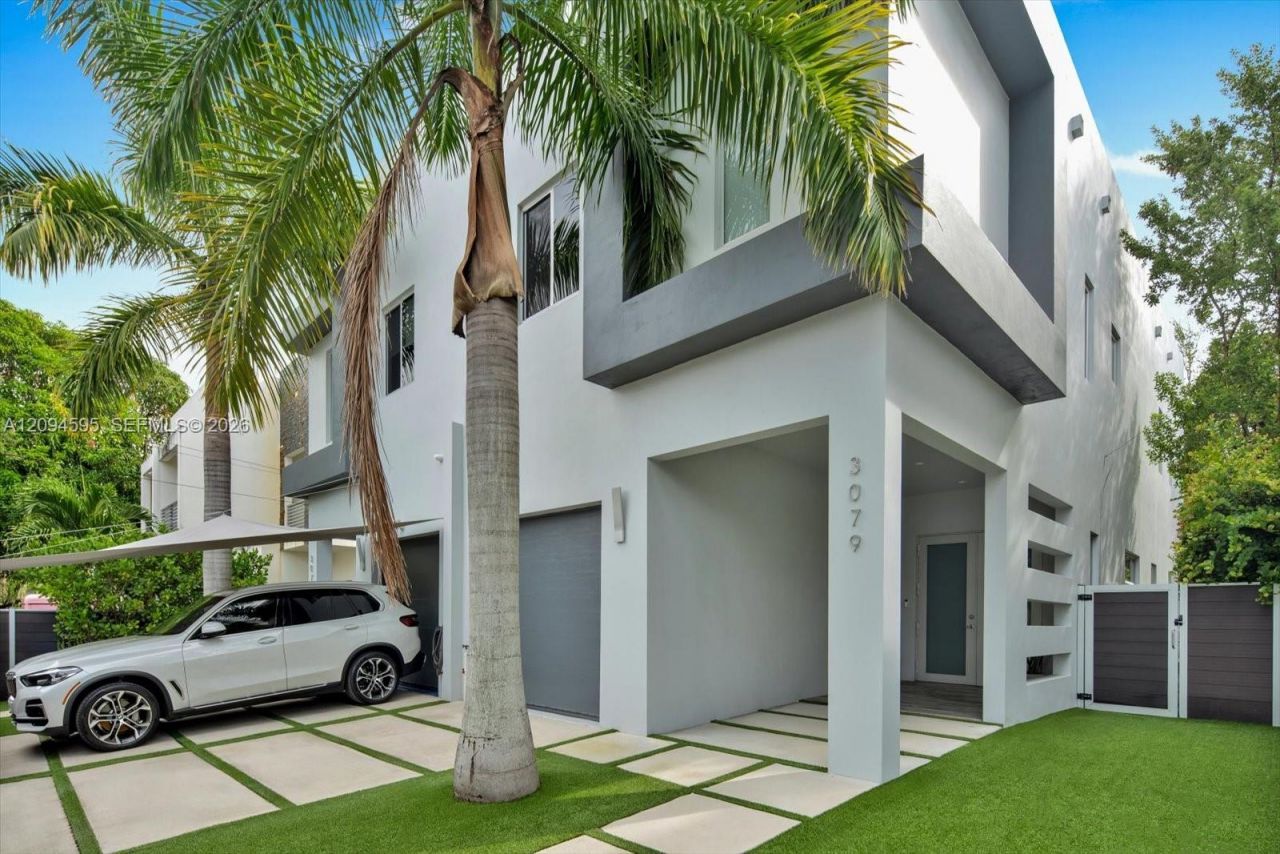 3079 Carter St, Unit 3079, Miami, FL 33133 Photo