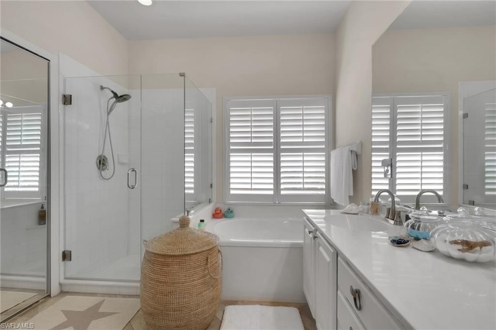 8816 Ventura Way , Naples, FL 34109 Photo
