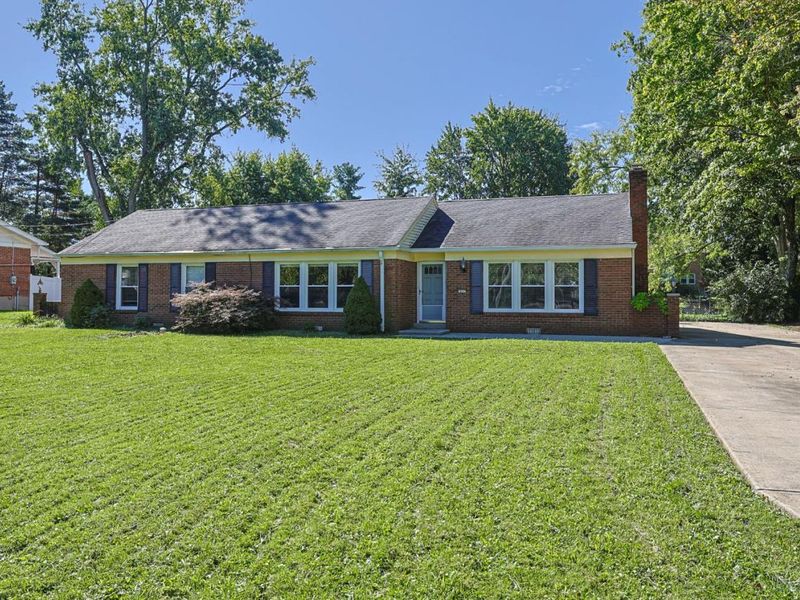 10111 Zig Zag Road, Blue Ash, OH 45242 Photo 2