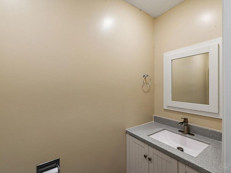 5944 Mill Crest Court, Fairfield Township, OH 45011 Photo 11