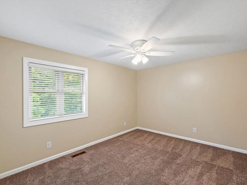 5944 Mill Crest Court, Fairfield Township, OH 45011 Photo 16