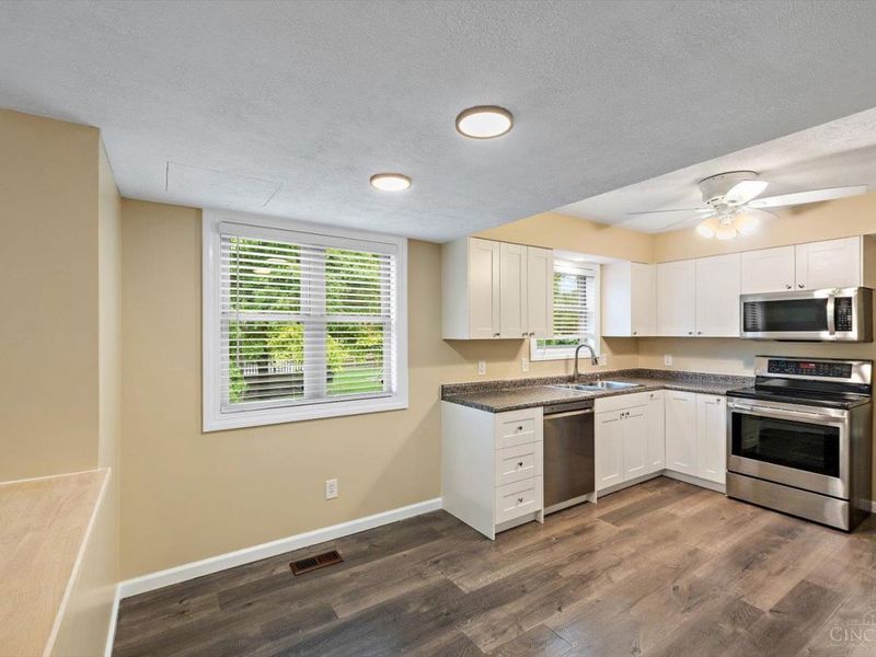 5944 Mill Crest Court, Fairfield Township, OH 45011 Photo 3