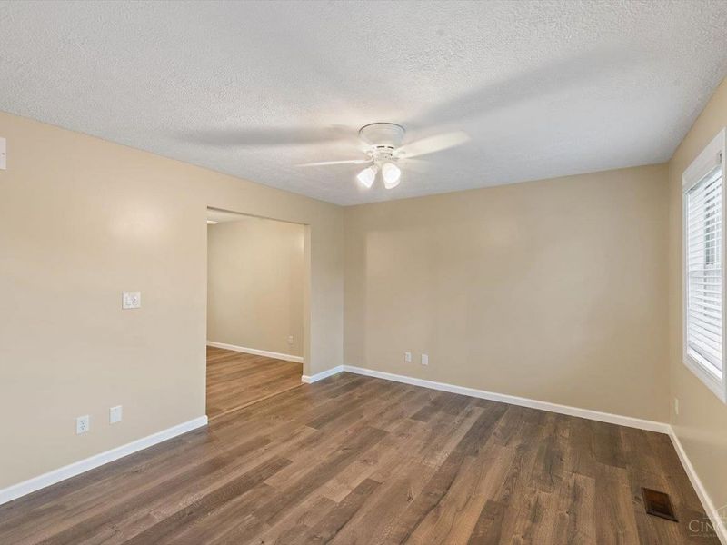 5944 Mill Crest Court, Fairfield Township, OH 45011 Photo 7