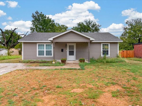 319 S Sycamore Street , Nowata, OK 74048