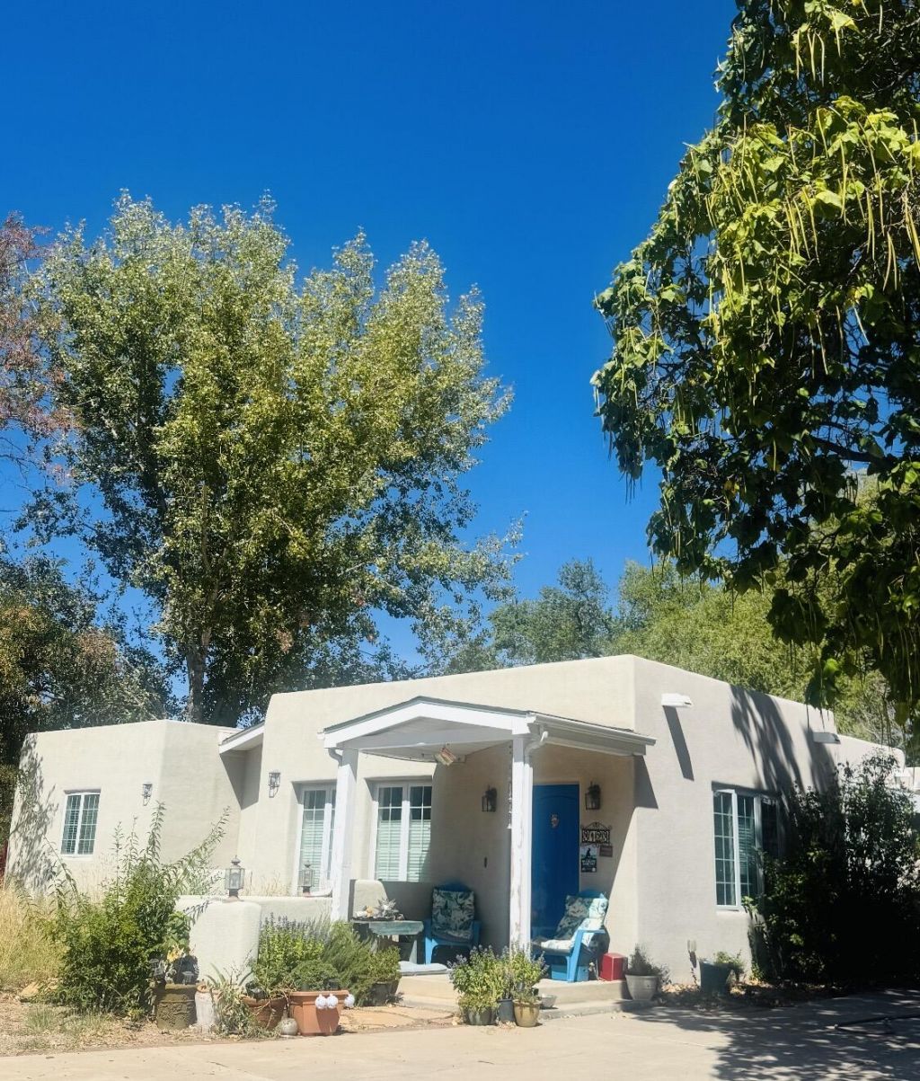 3123 Spur Court Nw, Albuquerque, NM 87104 Main Photo