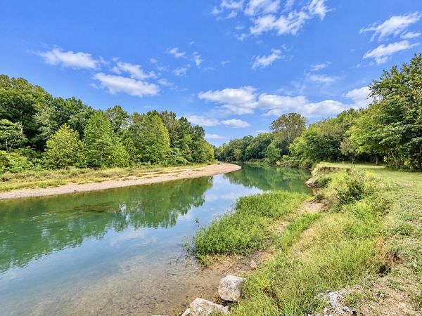0 Spruce Dr , Linden, TN 37096