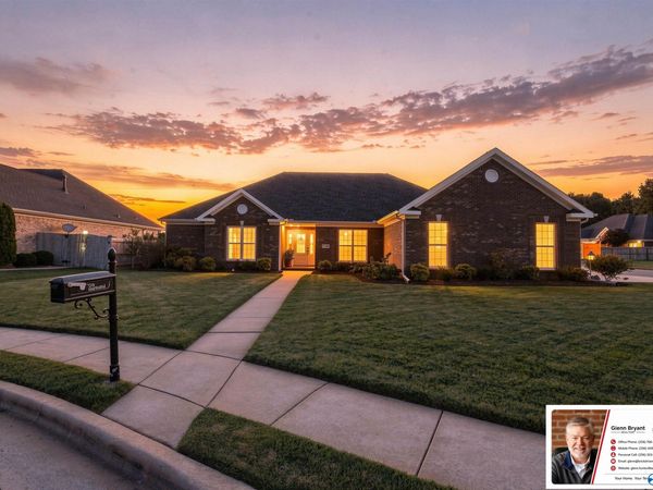3706 Hatfield Cove SW, Decatur, AL 35603