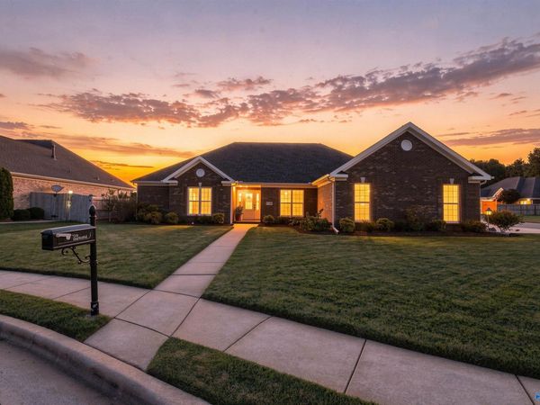 3706 Hatfield Cove SW, Decatur, AL 35603